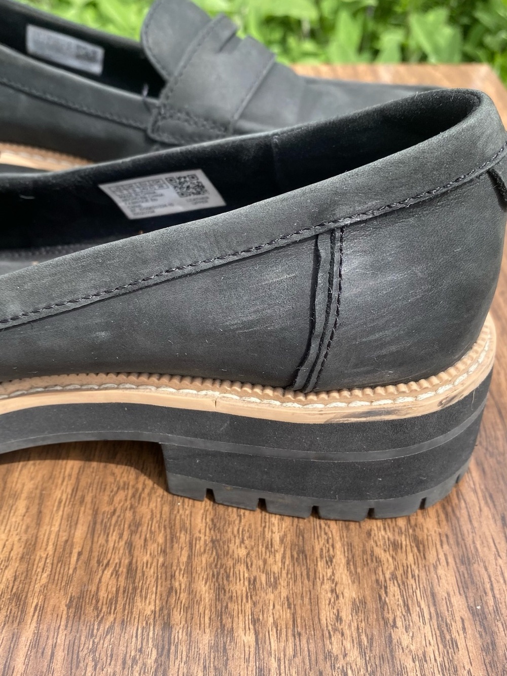 TOMS Black Loafers with Tan Trim - Picture 6 of 12
